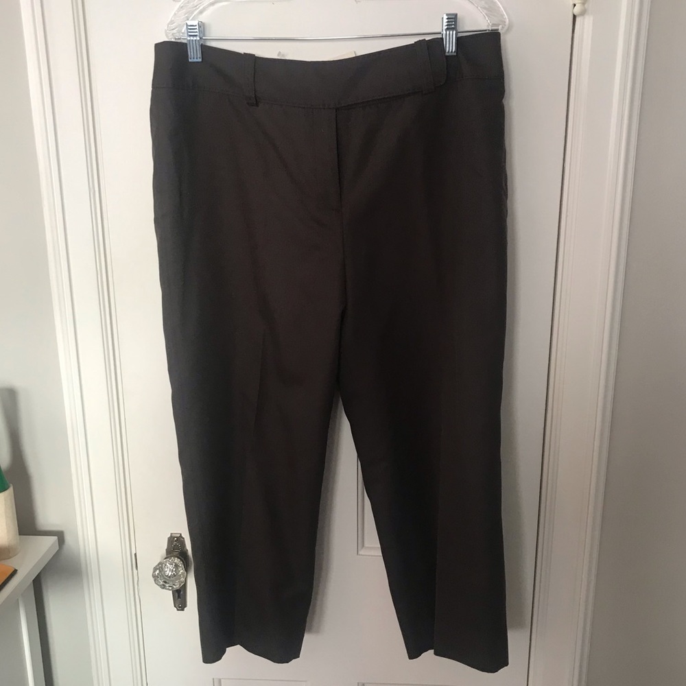 Dressy brown capris.